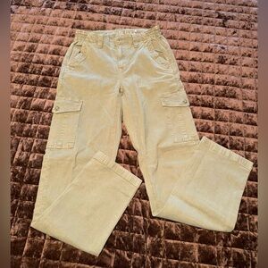 Women’s brand new American eagle cargo jeans pants bottoms US size 2 stretch